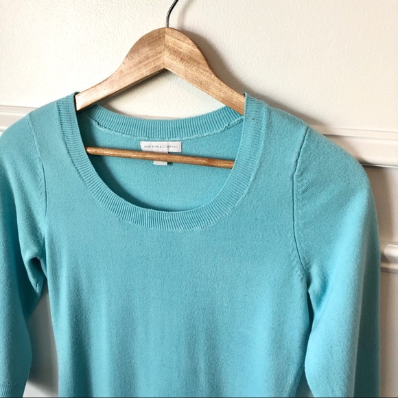 Beautiful Blue Sweater - Picture 3 of 3